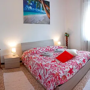 Apartamento Ampio Vicino Al Centro Di Treviso, Parcheggio Gratuito, Treviso